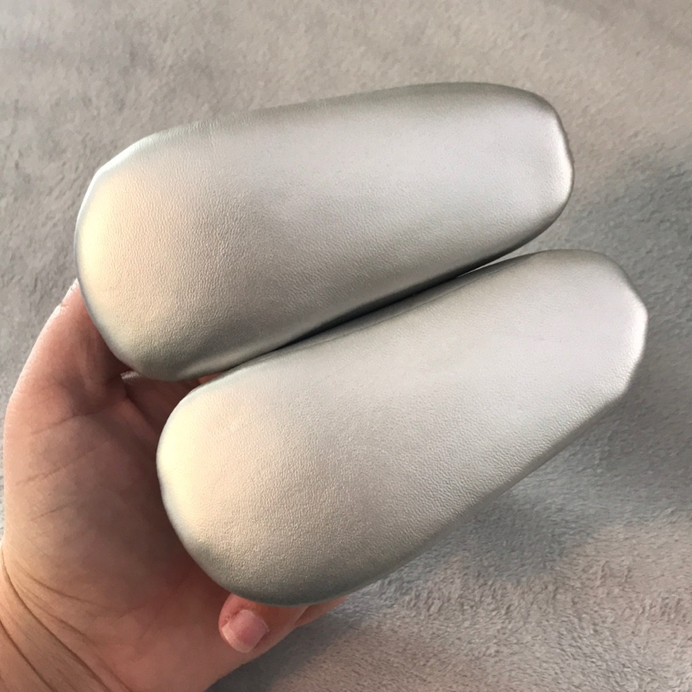 ๐ป 5 for $15 ๐ป Baby Shoes - Picture 3 of 3